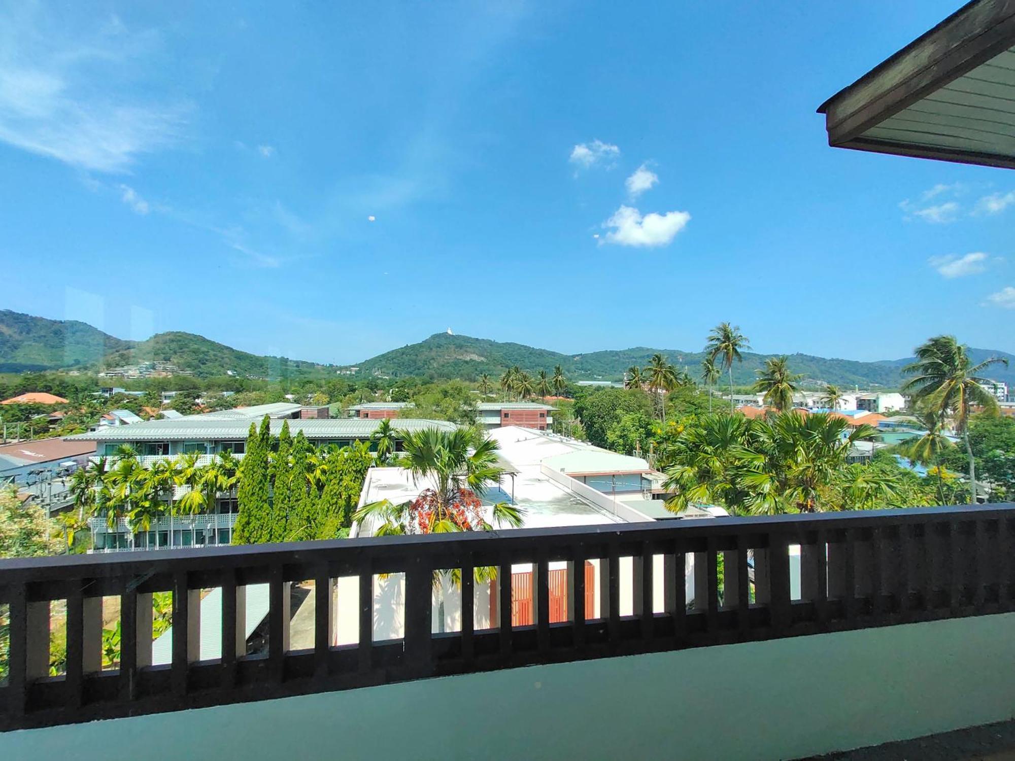 Ratana Hotel Chalong Rawai Esterno foto