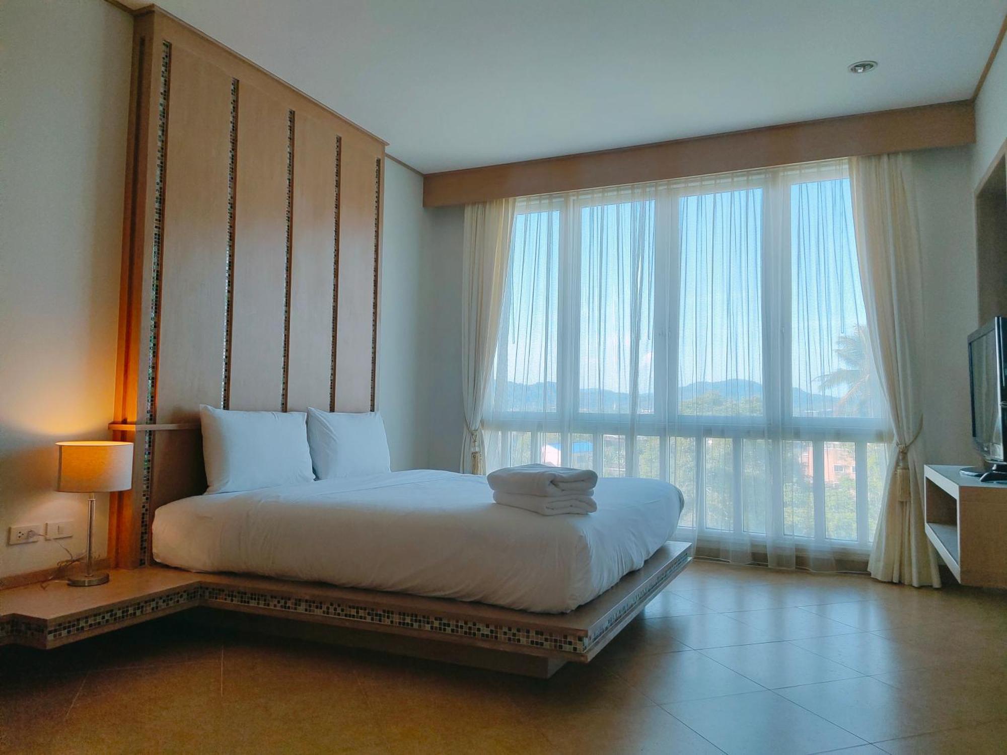 Ratana Hotel Chalong Rawai Esterno foto