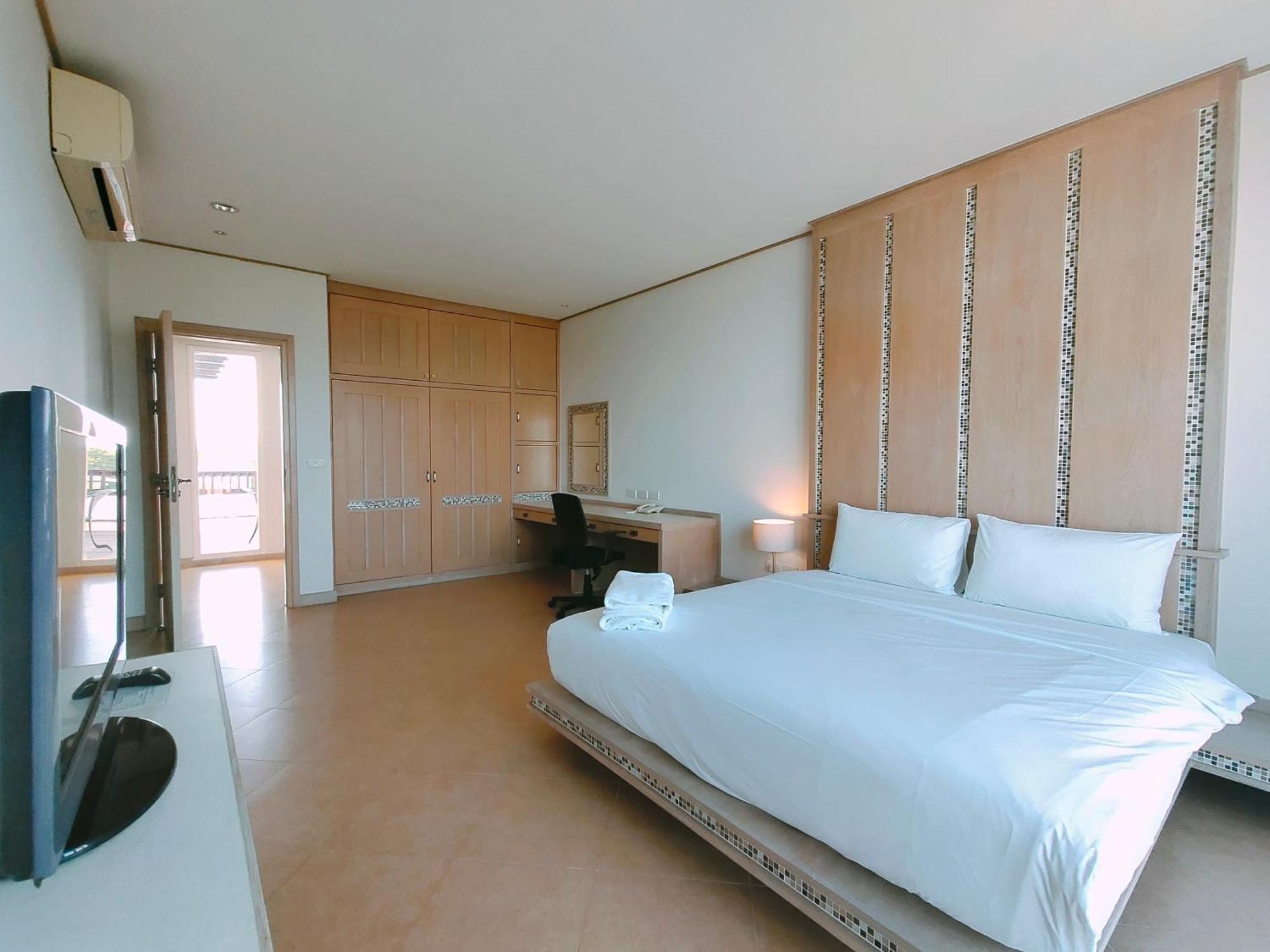 Ratana Hotel Chalong Rawai Esterno foto