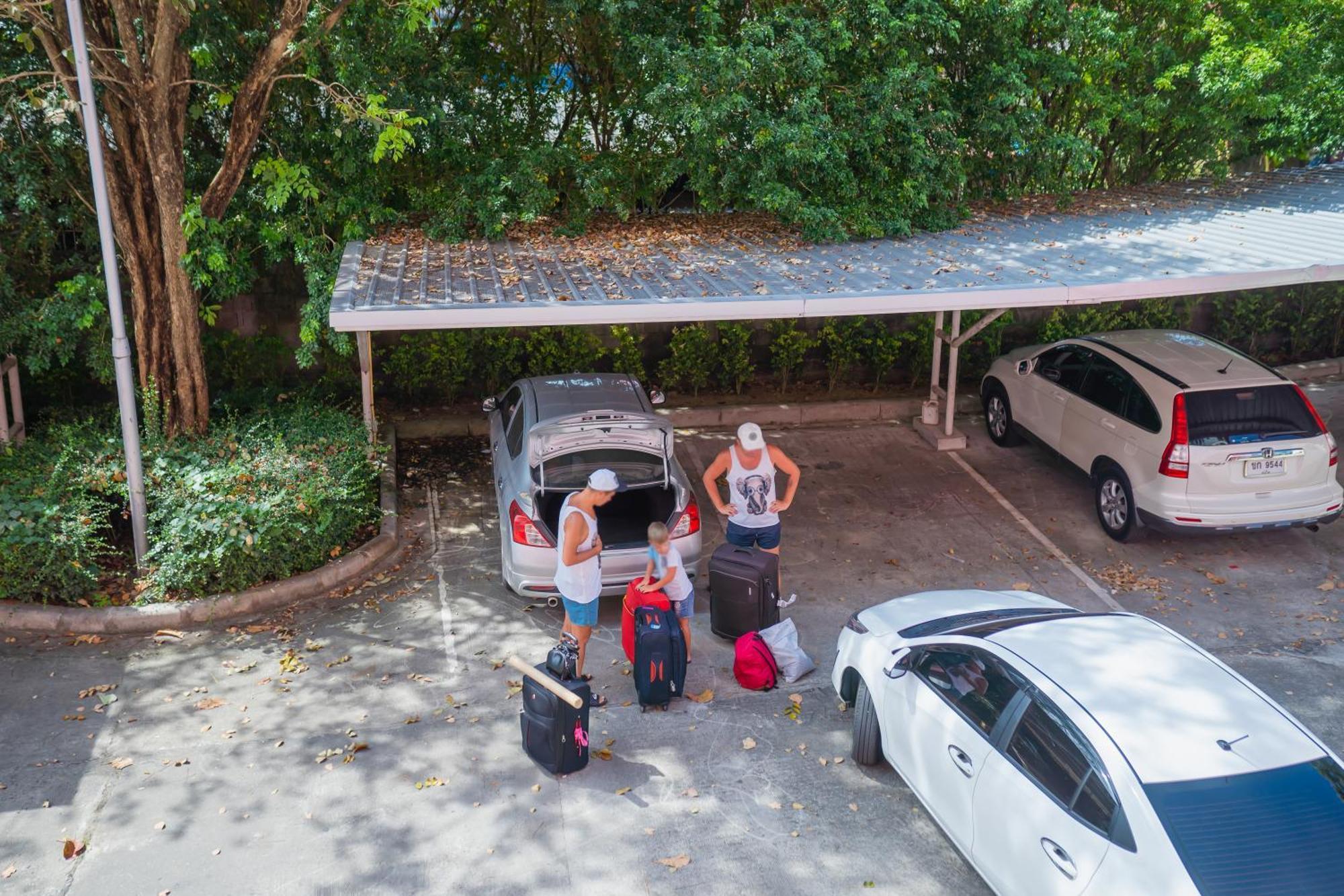 Ratana Hotel Chalong Rawai Esterno foto
