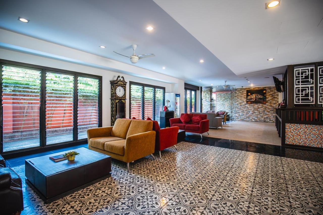 Ratana Hotel Chalong Rawai Esterno foto