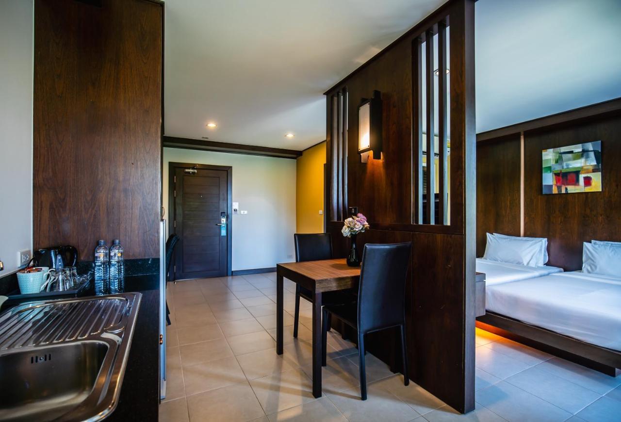 Ratana Hotel Chalong Rawai Esterno foto