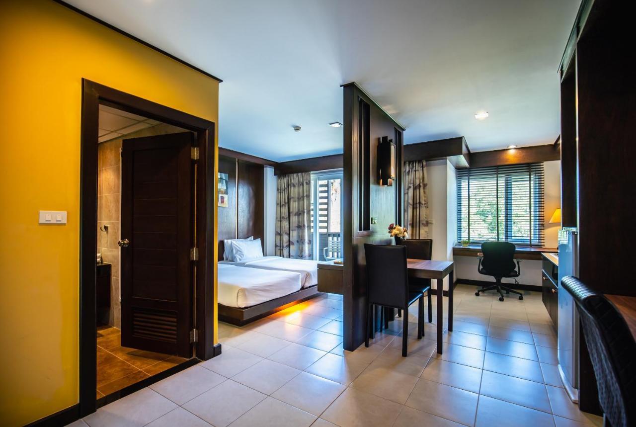 Ratana Hotel Chalong Rawai Esterno foto