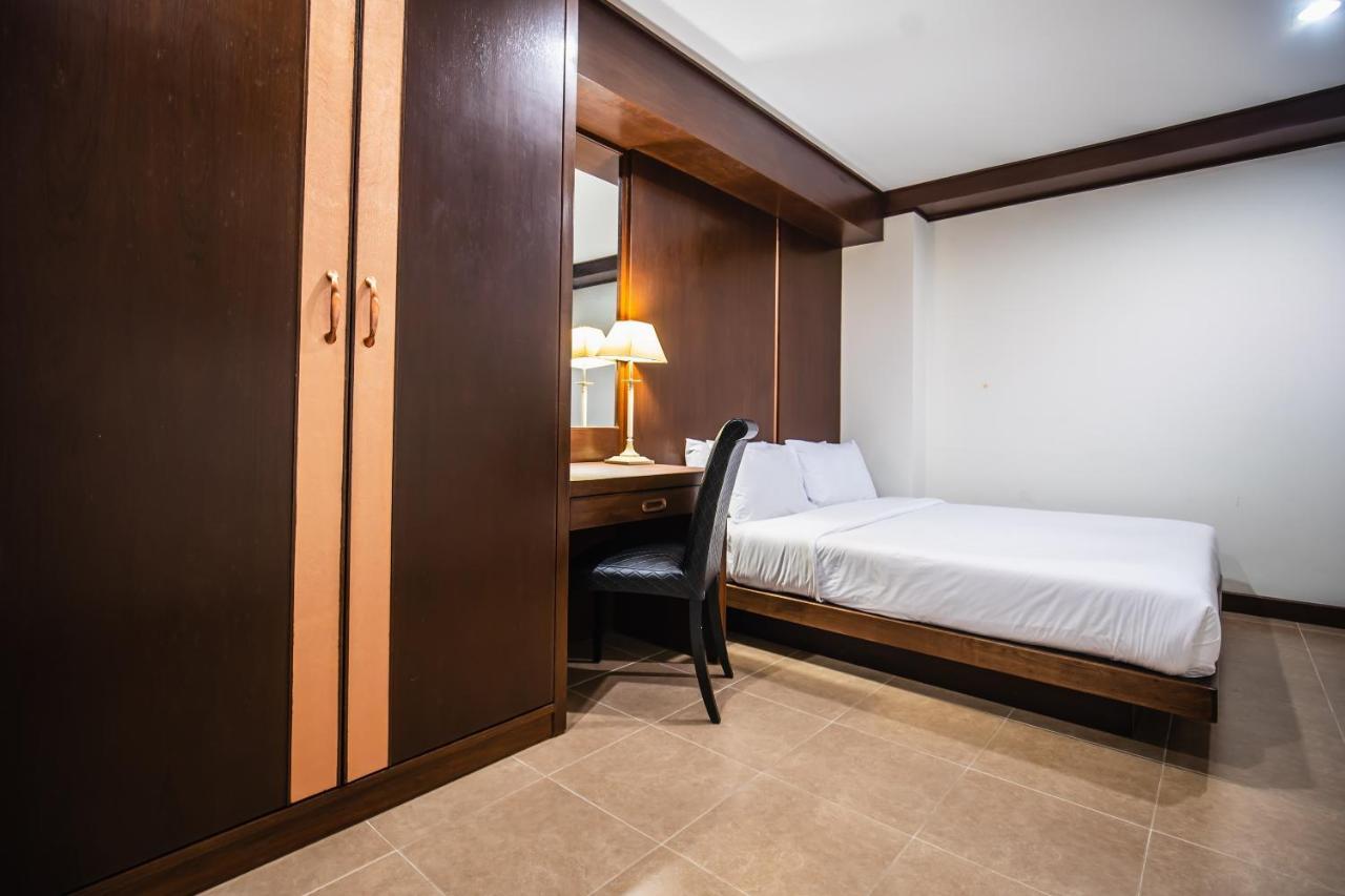 Ratana Hotel Chalong Rawai Esterno foto